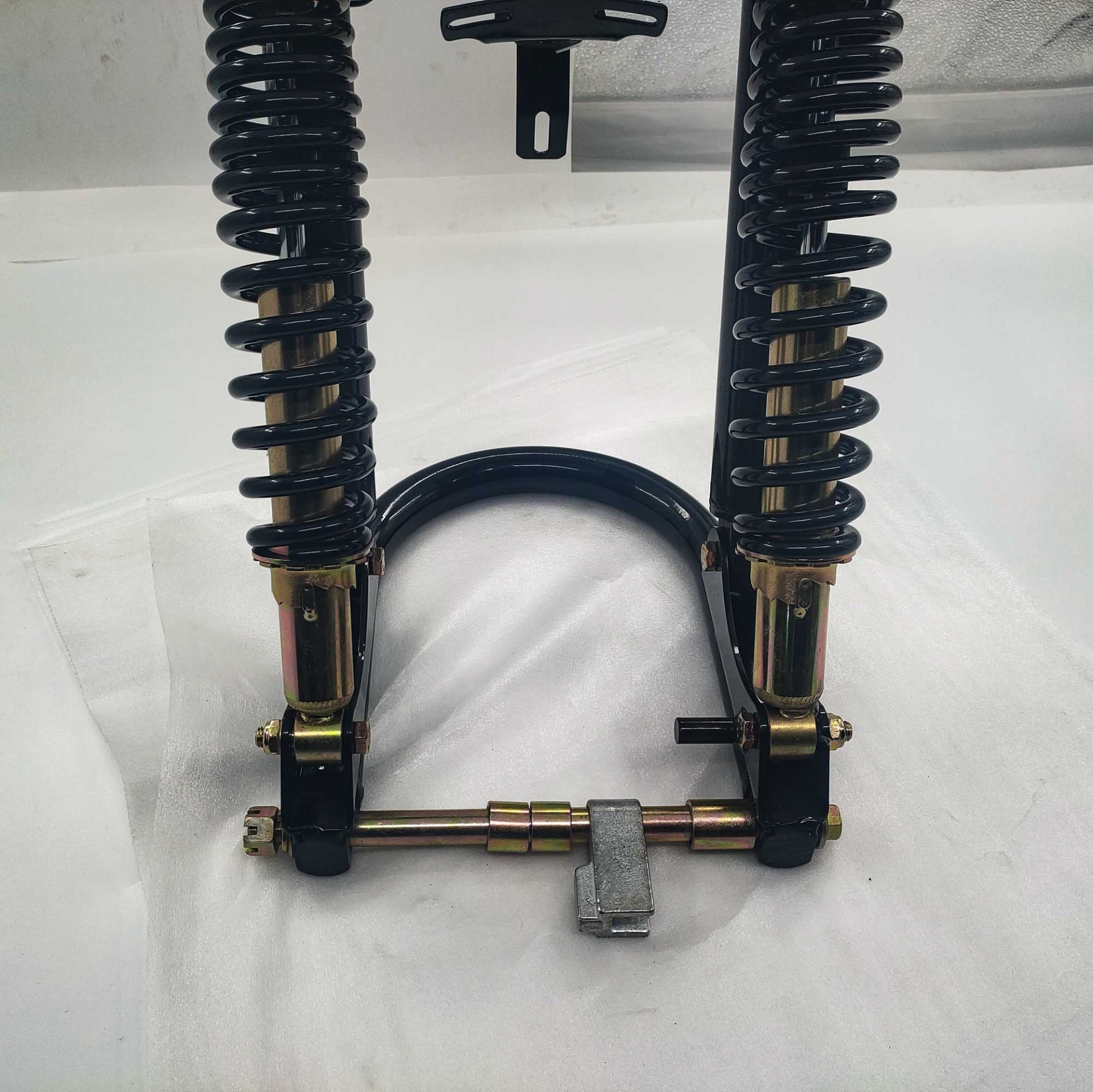 Black Hydraulic Shock Absorber for Smooth Transmission in Tricycle Motorcycle Height 520mm