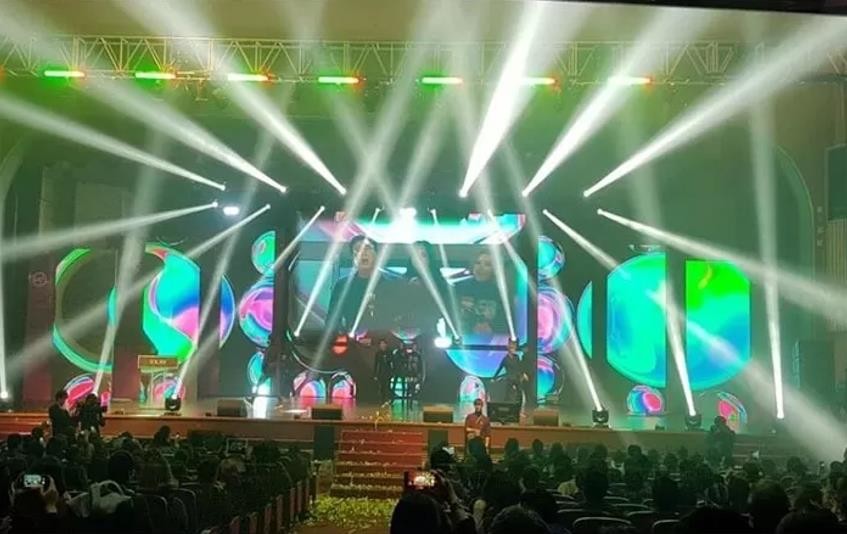 900 Nits 2.6mm Led Video Wall Screen 3840Hz For High End Event Exhibition