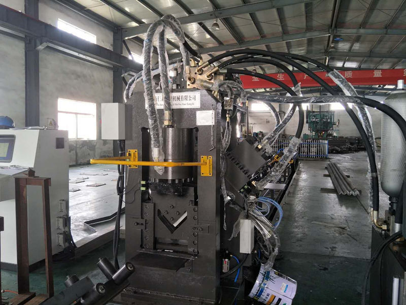Single Blade Cutting CNC Angle Punching Marking And Shearing Line Water Cooling Hydraulic