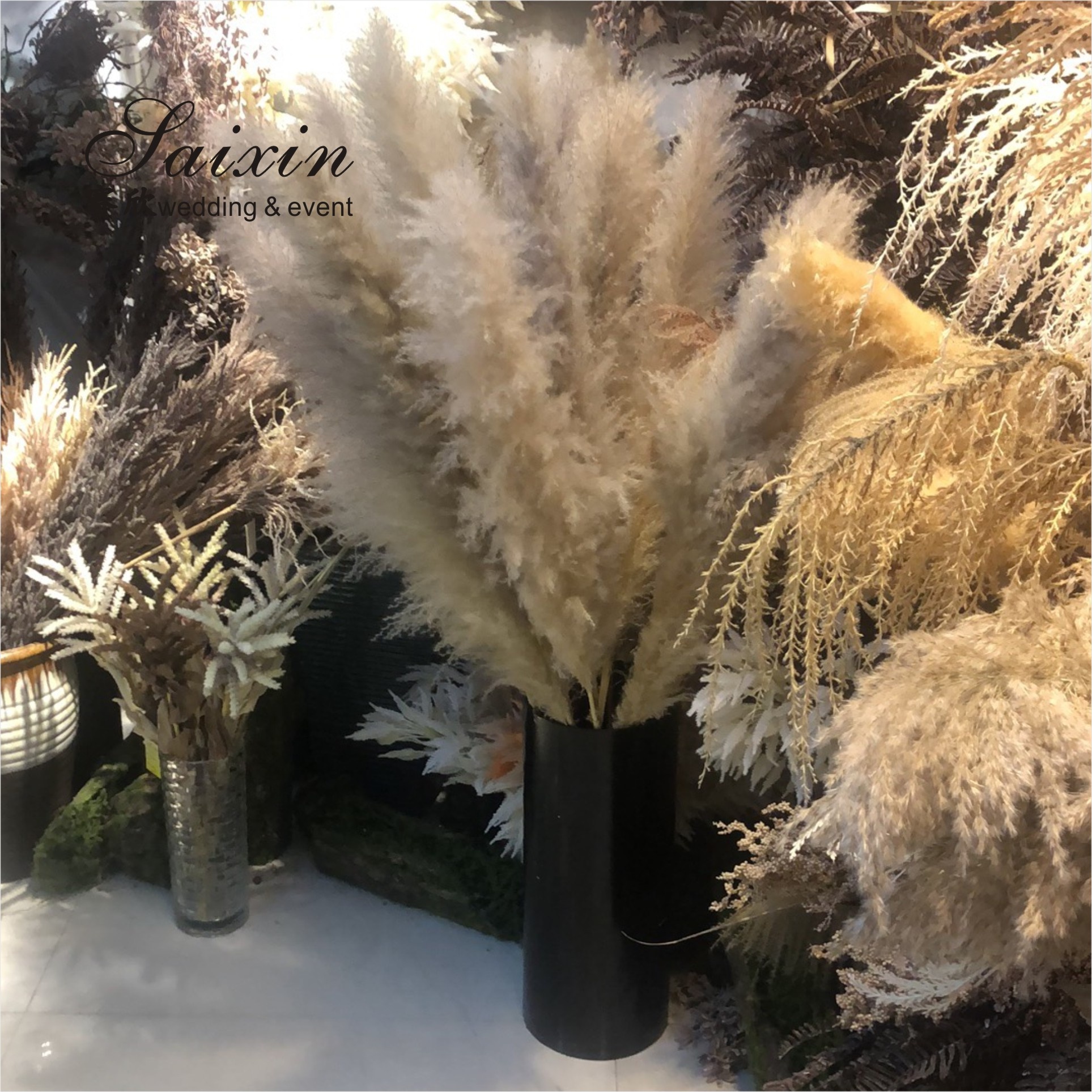 Wholesale Large fluffy Pampas grass bouquet Artificial flowers for wedding decoration