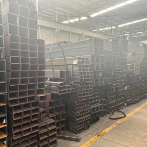 China Welded Galvanized Steel Tube Pipes Carbon Square Hollow Section ERW Pipe factory