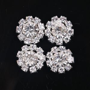 China Bridal Metal Flower Shape Clear Color Crystal Button Luxury Shank Fancy Crystal Diamond Buttons For Clothes factory