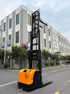 China Non-standard Stacking AGB Body Height 5000mm Powered by Battery and 1380mm Fork Leg Width factory