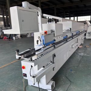 China High Precision Edge Banding Machine Automatic 18 - 24m/Min Speed factory