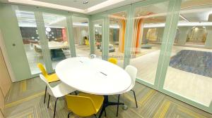 China Modern Sleek Design Glass Partition Walls For Home Office Sound Dampening factory
