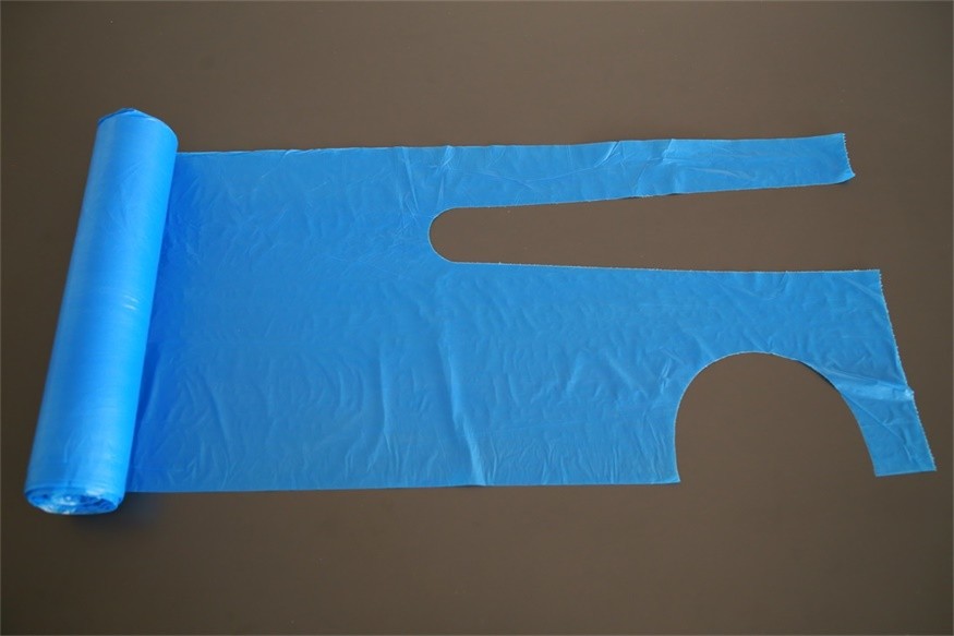 HDPE Blue Disposable PE Apron Dustproof For Hygienic And Medical Purposes