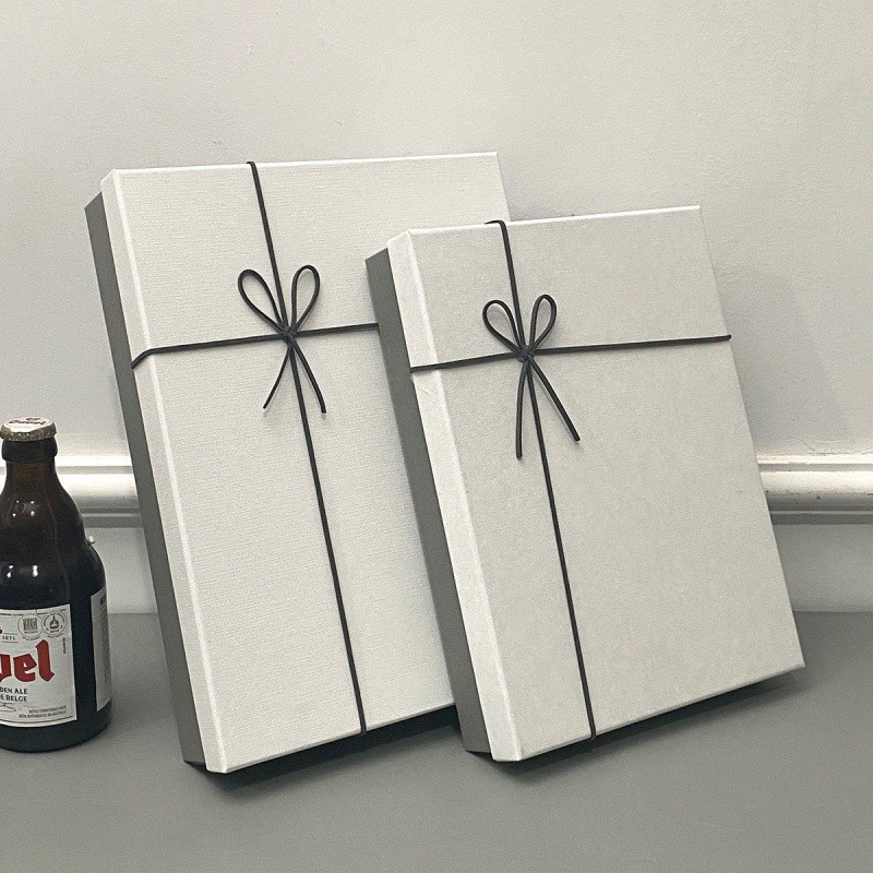 Luxury Lid And Base Cardboard Gift Packaging Box With Bowknot