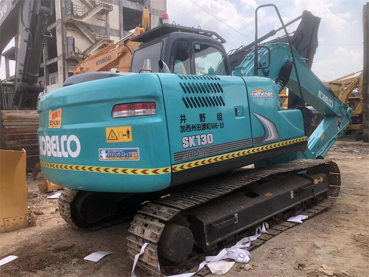Year 2020 Japan Made Used Kobelco Excavator SK130 with Original Hydraulic Cylinder