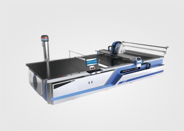 Automatic Computerized Industrial Cutter For Warm Underwear Bras T-shirts CNC