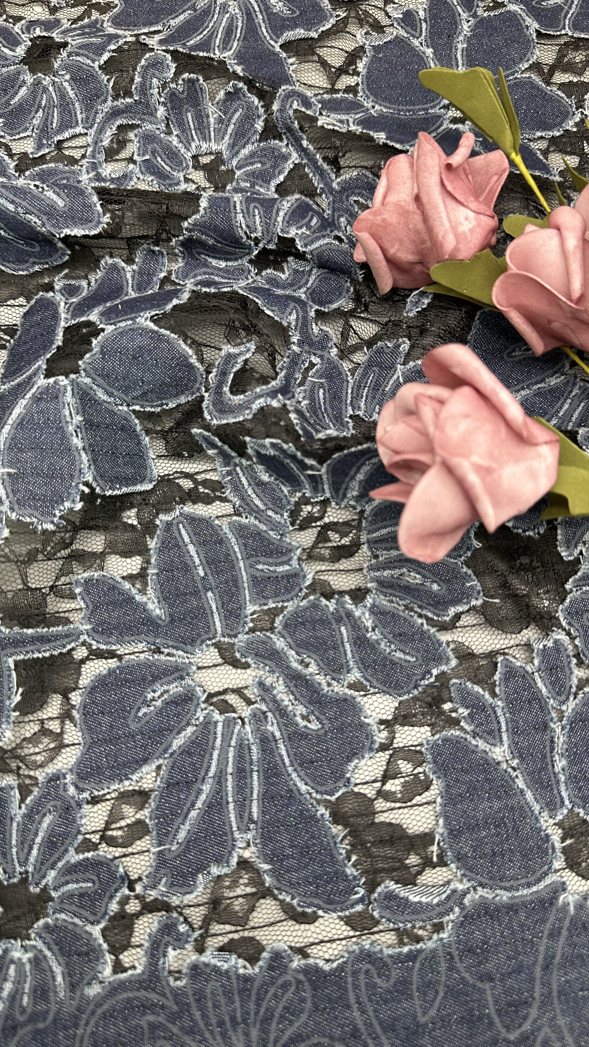 Embroiderey Lace Fabric Mesh Floral Elegant And Breathe Embroidered Lace Fabric