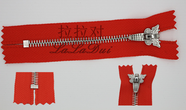 H65 Brass Euro Teeth Metal Teeth Zipper 26 Inch Length Customized For Fr Clothing