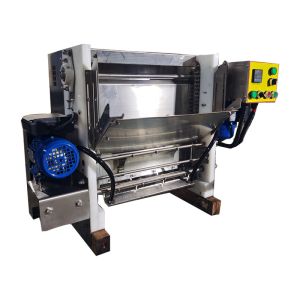 China Beekeeping Automatic Uncapping Honey Machine Head with Langstroth Frame on sale