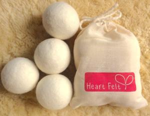 China 7cm 7.5cm 9 cm 100% wool dryer ball factory