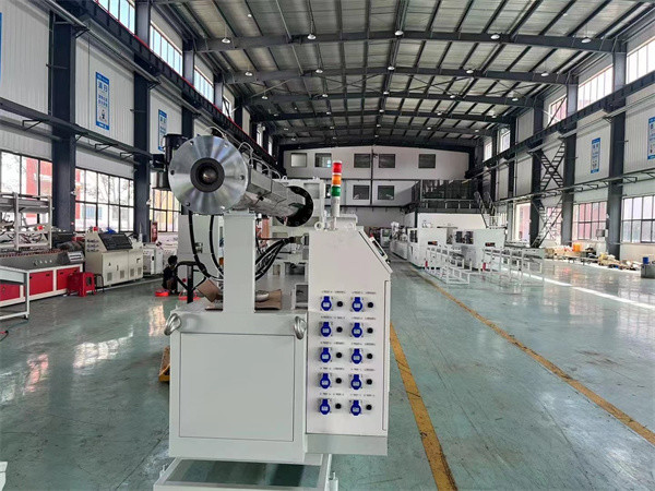 Plastic Extrusion Equipment Manufacturers , PVC Rain Gutter Making Machine