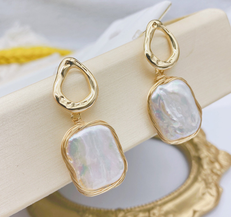 Natural Baroque Pearl Earring Fashion Irregular Pearl Dangle Earrings For Women Baroque Freshwater Pearls Hoop Earrings