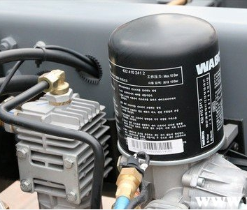 Steel Air Dryer Assembly WG9000360548 Heavy Duty Truck Parts SHACMAN FAW DONGFENG