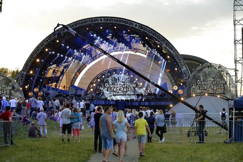 Outdoor HD Fine Pixel Pitch Rental P1.953mm LED Display For Concerts And Events