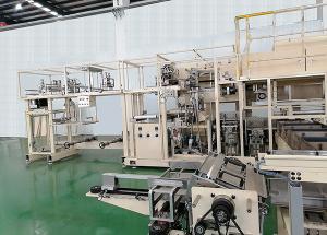 China 0.8Mpa 30 35 Bag/Min Full Servo Baby Diaper Packing Machine factory