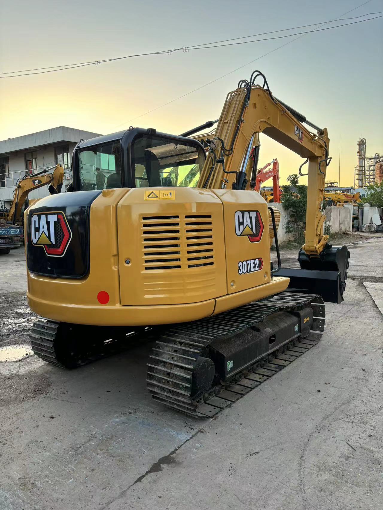 CAT 306E Excavator 305 307 308 in Japan with 7000 KG Machine Weight H-Q 6 Ton