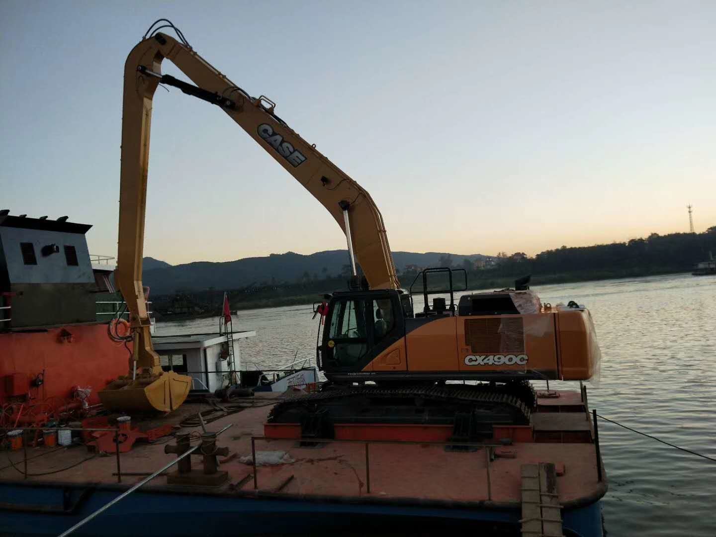Durable Long Reach Excavator Booms 18 Meter River Constructin For Hitachi EX300 EX470