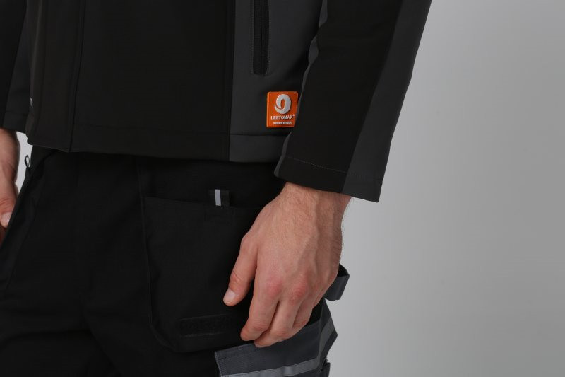 Hidden Zipper Cold Weather Workwear , Mens Black Soft Shell Jacket