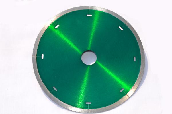 China Accurate Cutting Continuous Rim Diamond Blade , Wet Saw Blade For Ceramic Tile factory