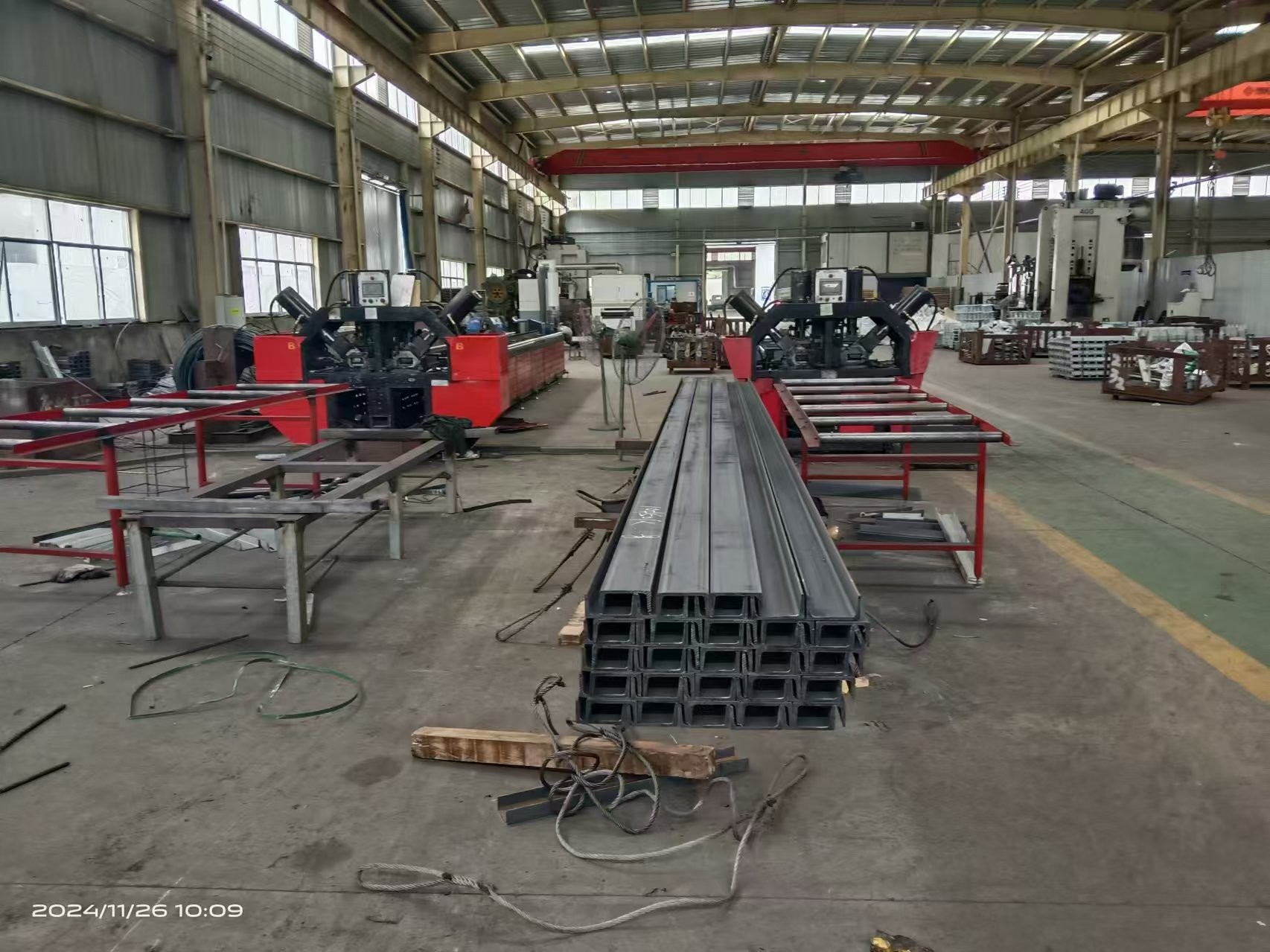 3500kg Red Electric Angle Steel Punching Equipment With 125mm And 12mm