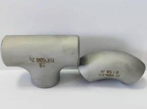 China Api5l Carbon Steel Black Seamless Equal Tee Pipe Fitting factory