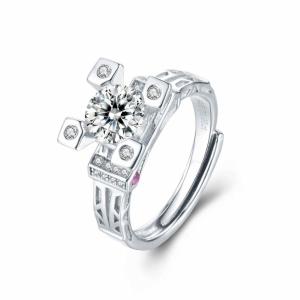 China 1Carat Solitaire Engagement Moissanite Jewelry Ring Four Claws 925 Sterling Silver factory