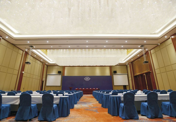 High End Luxury Banquet Conference Large Chandelier Customized