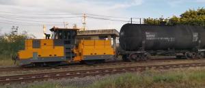 China HTRR113 type rail-road dual-purpose tractor uses internationally renowned brand engines factory