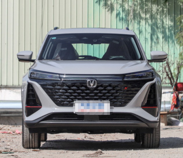 Changan CS75 PLUS 2022 1.5T Automatic luxury Version 5 Door 5 seats SUV