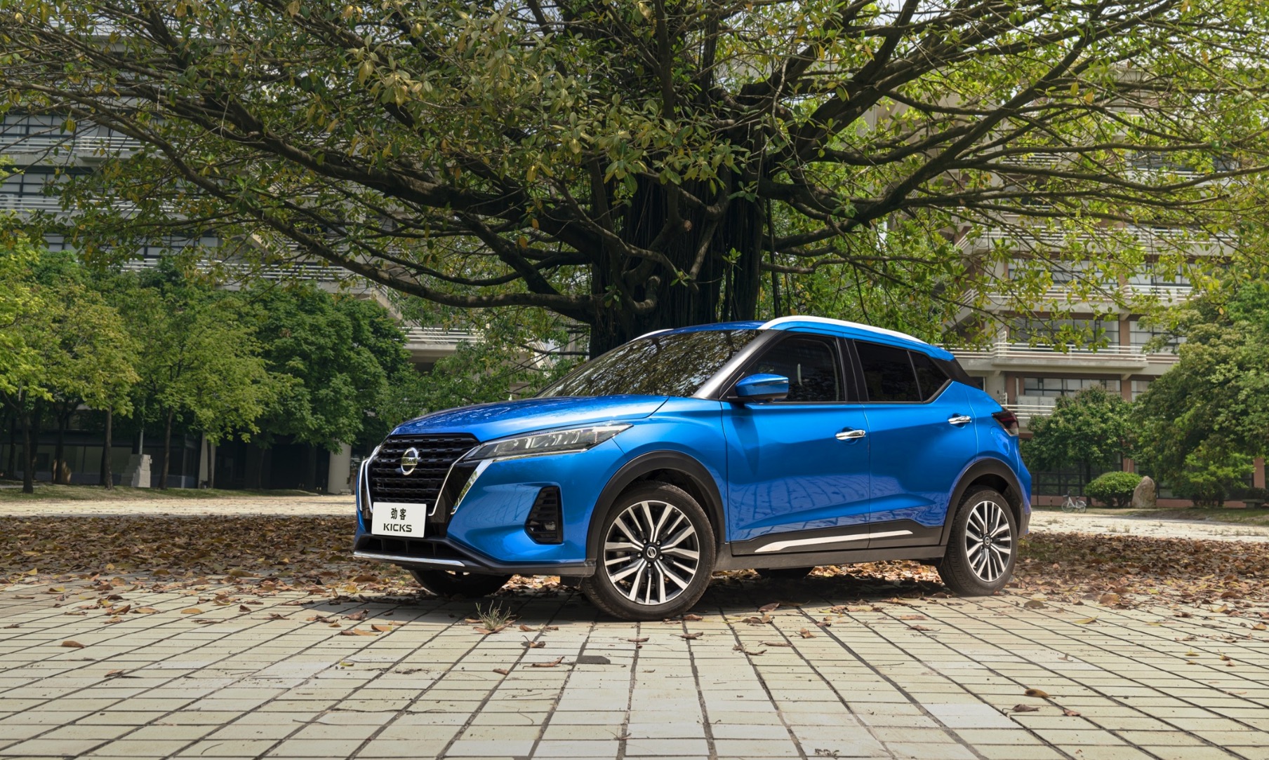 2024 Dongfeng Nissan Kicks 1.5L 122Hp Petrol Used Car Small SUV with Maximum Torque Nm 100-200Nm
