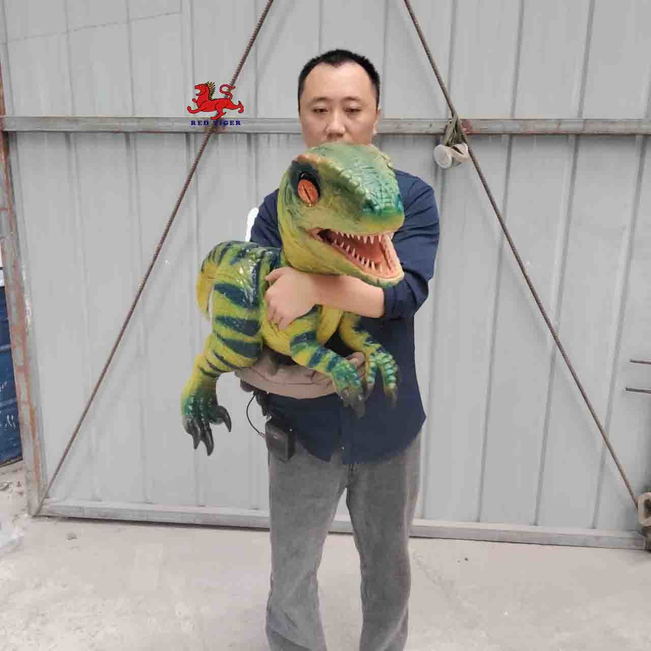 Life Size Realistic Dinosaur Puppet , Jurassic Park Velociraptor Hand Puppet