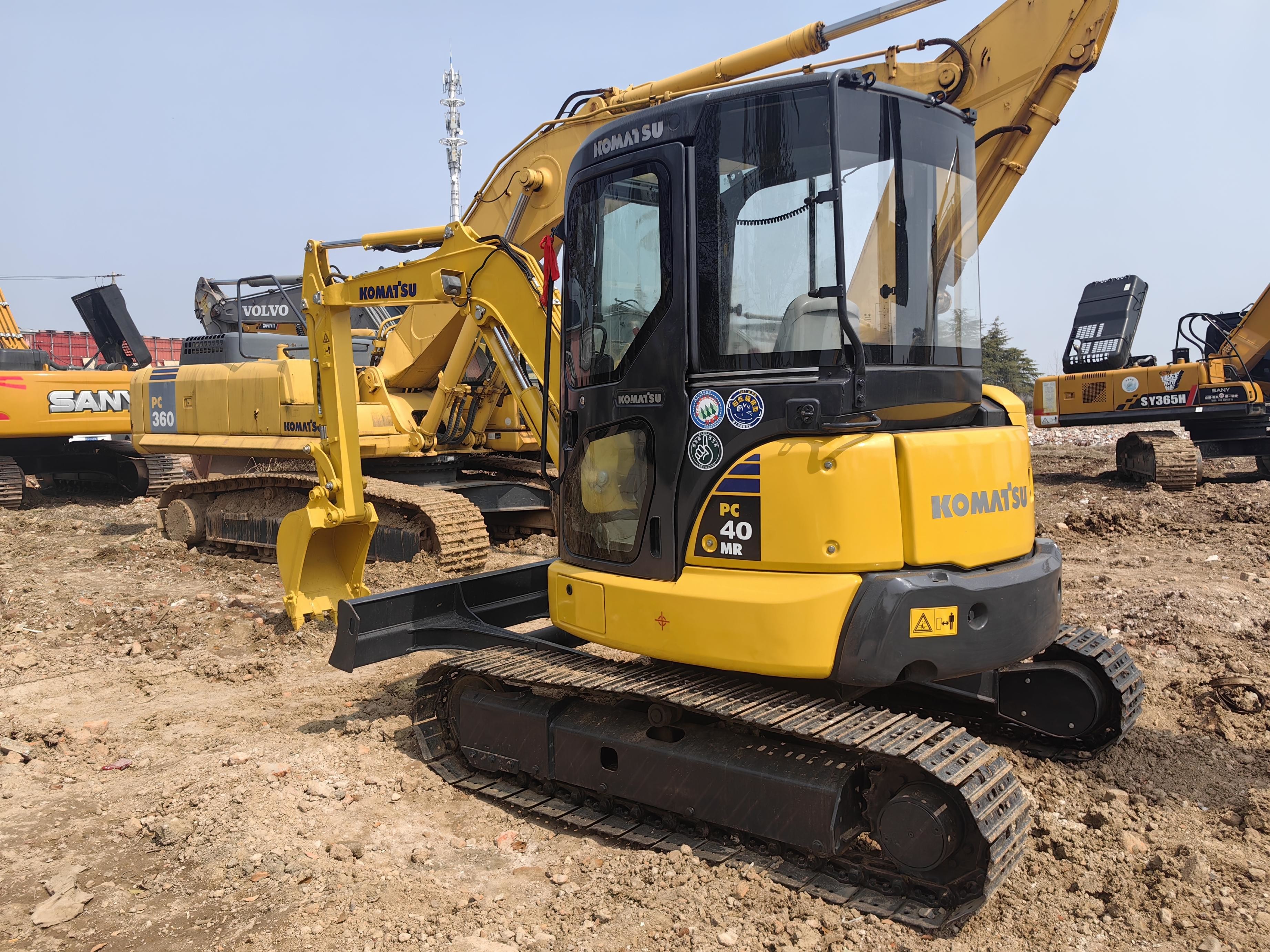 Imported 4Ton Used Komatsu Pc40 Crawler Mini Excavator Original Engine