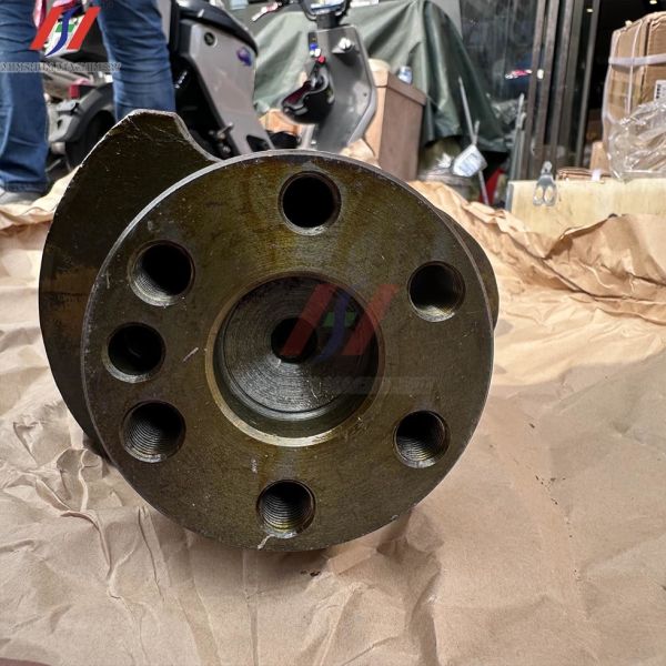 Close-up of crankshaft end assembly