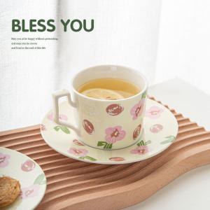 China Manufacturers Wholesale Customized High Quality New Bone China Coffee Cup Rose Design Elegant Ceramic Tea Cup And Saucer Sets With Golden Line factory