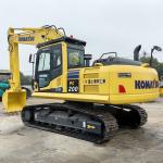 Original Hydraulic Valve 20 Ton Komatsu Excavator Used for Earth Moving in Japan