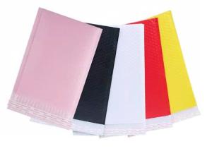 China Shockproof Colored Poly Bubble Mailers 35 Microns - 180 Microns For Gifts Packing factory