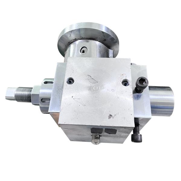 Free Adjustable Extruder Crosshead For Electric Wire And Cable Machinery 30