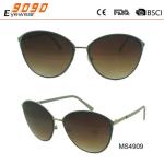 Fashionable sunglasses raban style ,made of metal,suitable for men and women