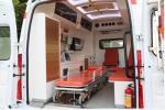 9 Seats Ford Transit Ambulance 6 Seater Medi Cal Ambulance Front Rear Drive 4×2