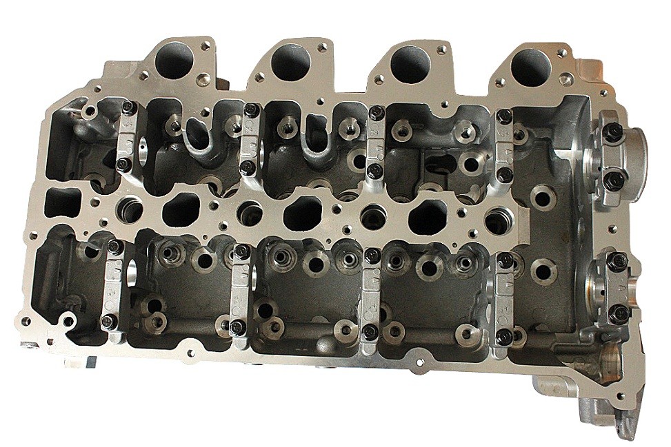 Aluminum MITSUBISHI Engine Cylinder Head 1005A560 1005B452 1005B453