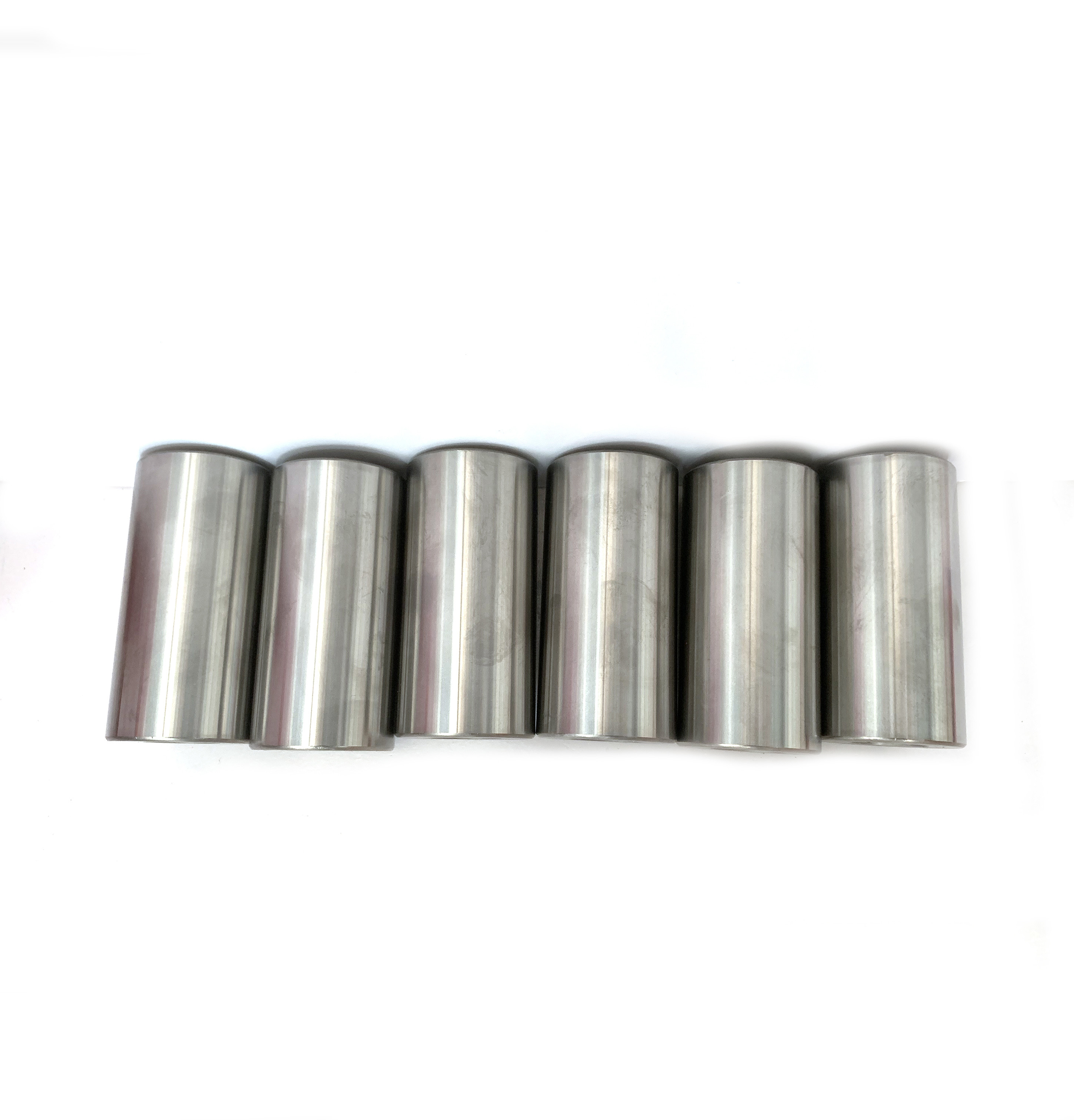 3950549 Engine Spare Parts Piston Pin For Piston 3929161 6CT 6D114