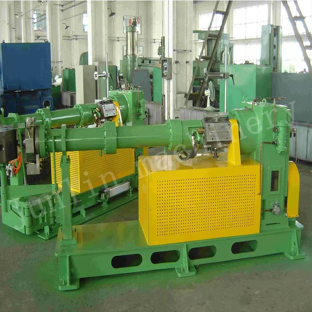China PLC Controlled Silicone Rubber Extruder Machine For Industrial Use factory