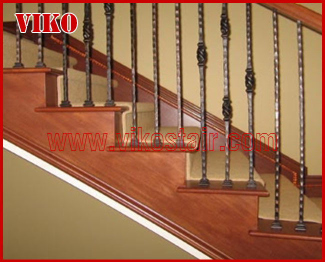 Wrought Iron Staircase VK108S Wrought Iron Handrail Tread Beech,Railing tempered glass, Handrail b eech Stringer,carbon
