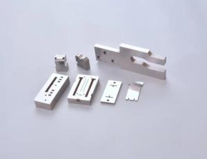 China Stainless Steel Precision Auto Parts CNC Machining 6-8 Micro Mirror Polished Finish factory