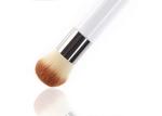 Wood Handle Brush Two Tone Nylon Hair Contour Makeup Brush White