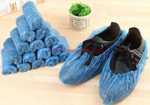 China 100 Pcs / Pack Portable Plastic Disposable Shoes Covers Overshoes Home Cleaning factory