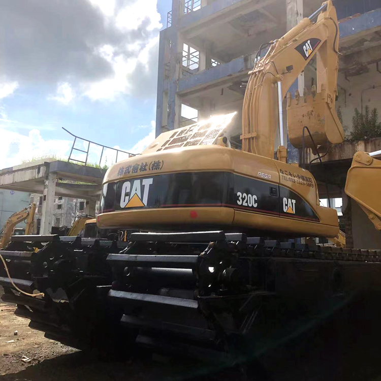 21115 KG Operating Weight Used Caterpillar Cat 320C Amphibious Excavator at Affordable